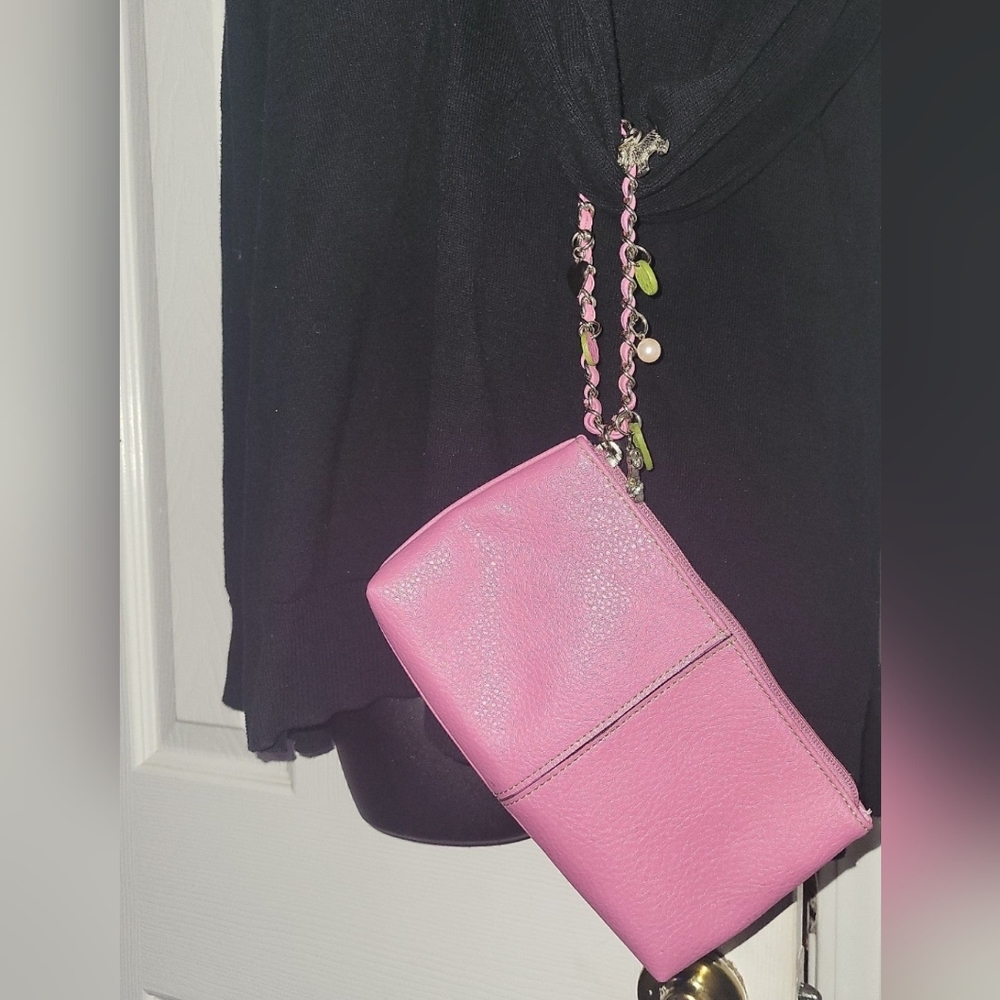 Liz Claiborne women's wallet wristlet pink